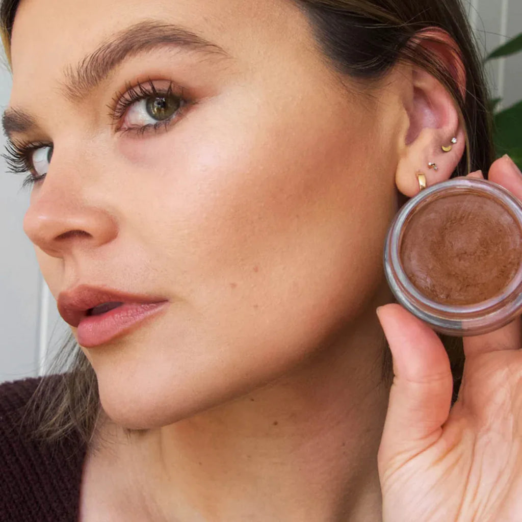 cacao bronzing pot sun-kissed radiance