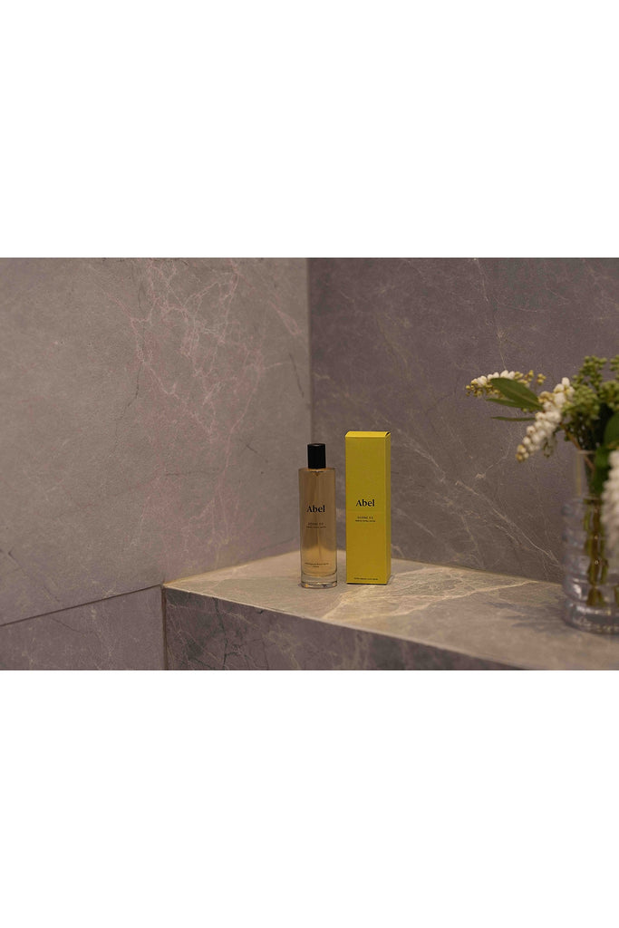 SCENE 03 - Room Spray