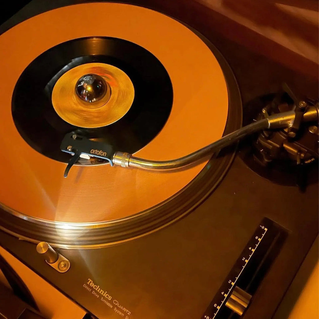 COAT CHECK - Eau De Parfum