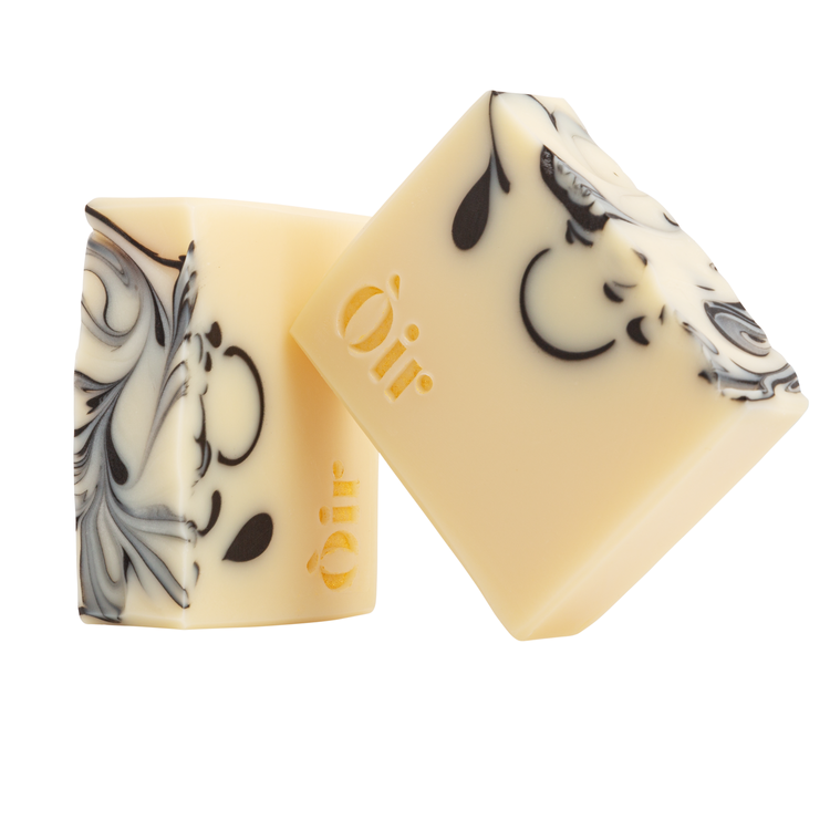 CEDARWOOD, CLARY SAGE, ROSE GERANIUM, VETIVER soap