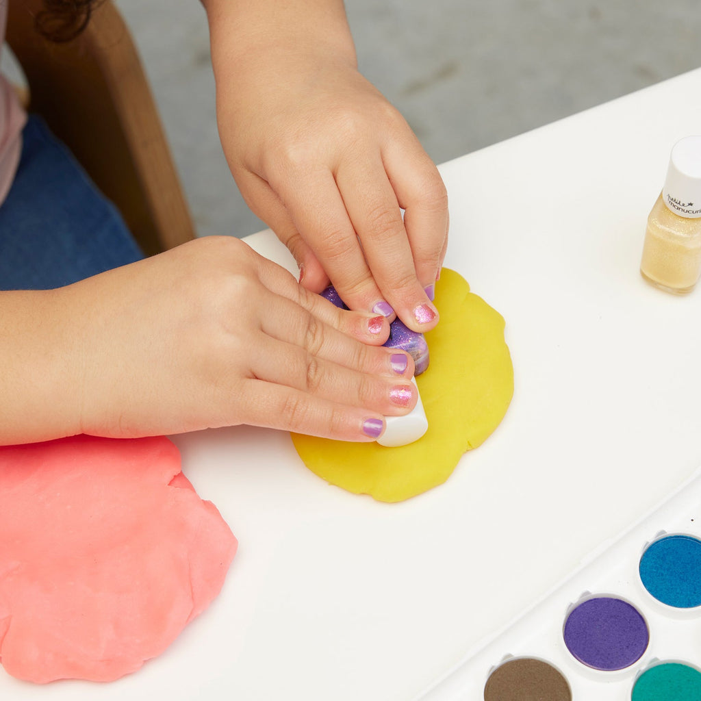 Betty Stella Scarlett box - Nail polish for Kids