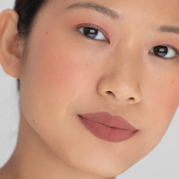 Melting Lip Powder blush, eyes and lips