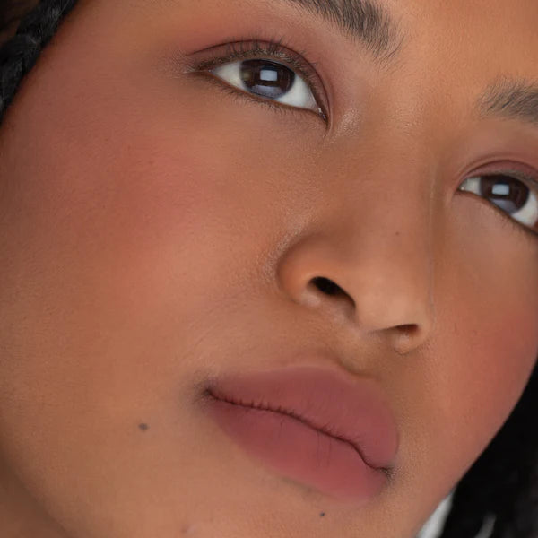 Melting Lip Powder blush, eyes and lips