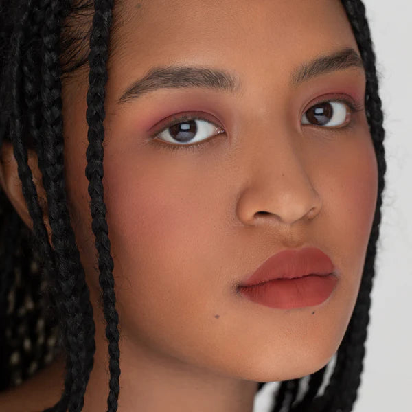 Melting Lip Powder blush, eyes and lips