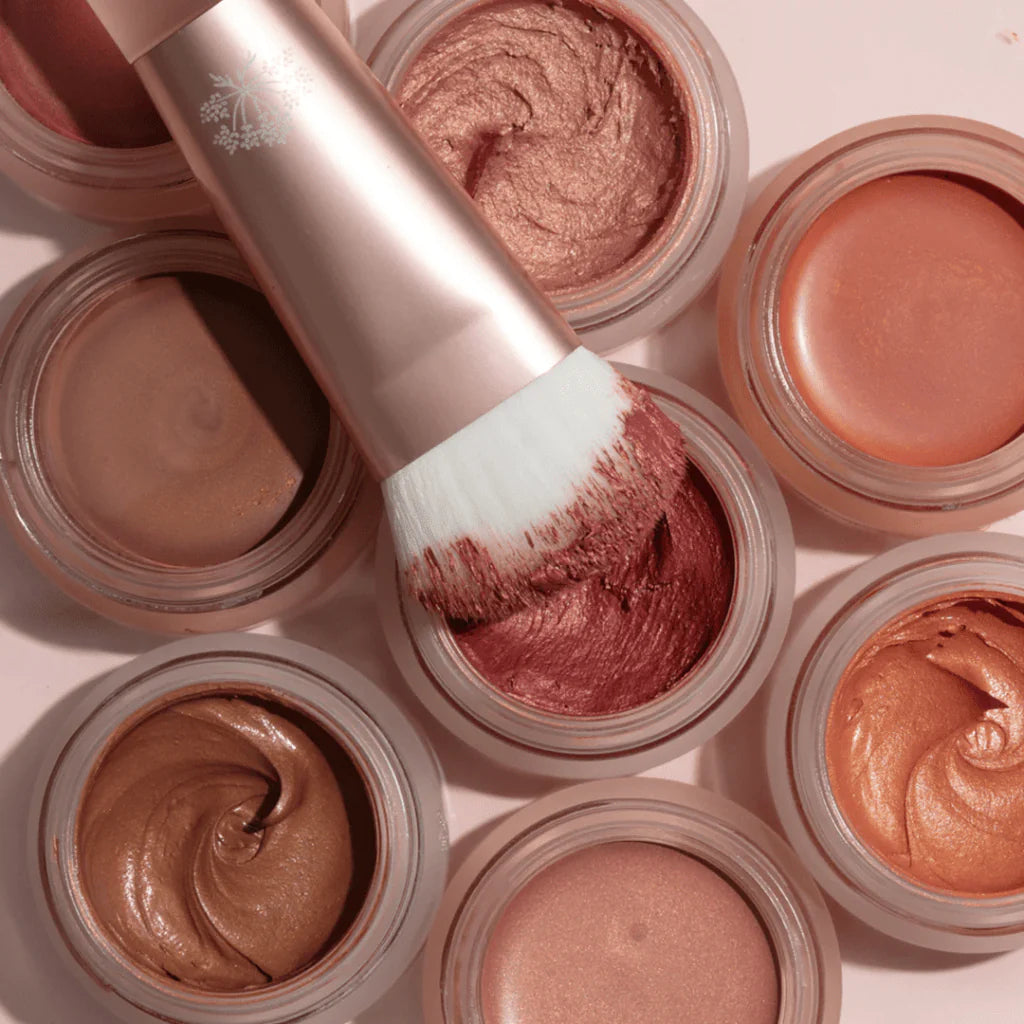 UNIVERSAL MAKEUP BRUSH