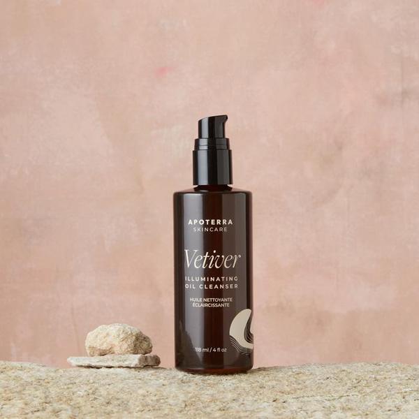 Vetiver Illuminating Oil Cleanser