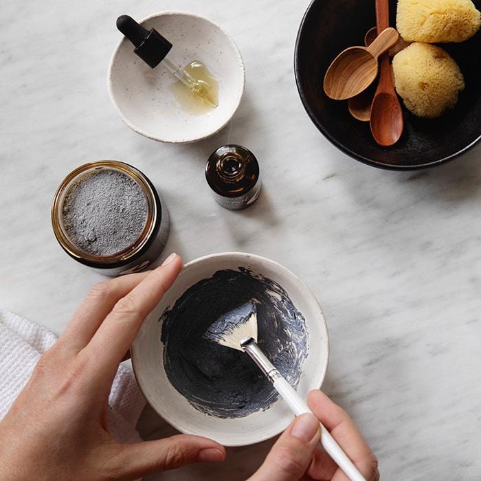 MINERAL PURIFYING MASK WITH CHARCOAL + FLOWERS