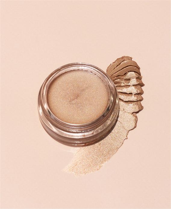 Vanilla Highlighter for a healthy glow