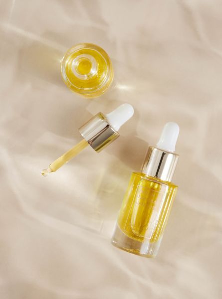 VEGAN NATURAL NAIL AND CUTICLE OIL