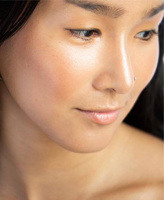 Vanilla Highlighter for a healthy glow
